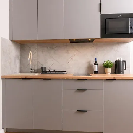 Legnicka With Ac - Properunit