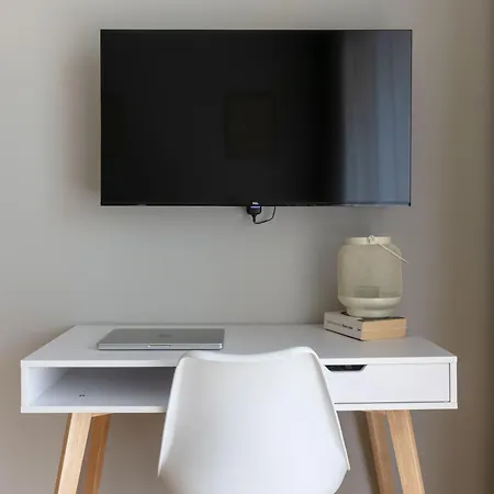 Legnicka With Ac - Properunit Breslavia